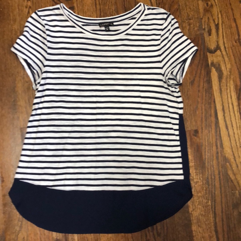 Express blue and white chiffon strip tee xs